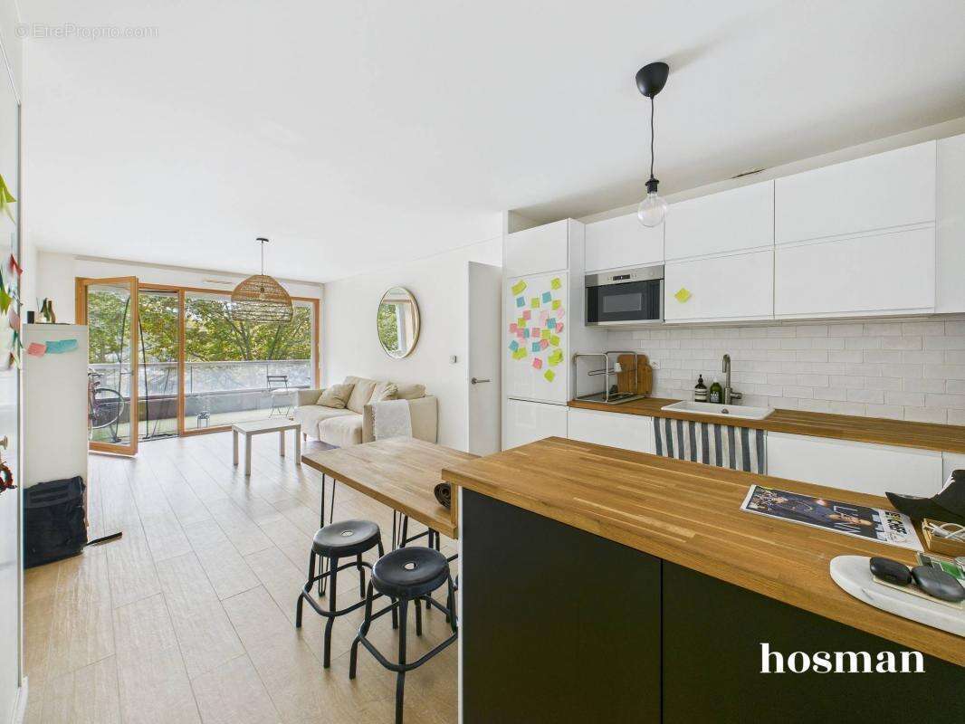 Appartement à L'ILE-SAINT-DENIS