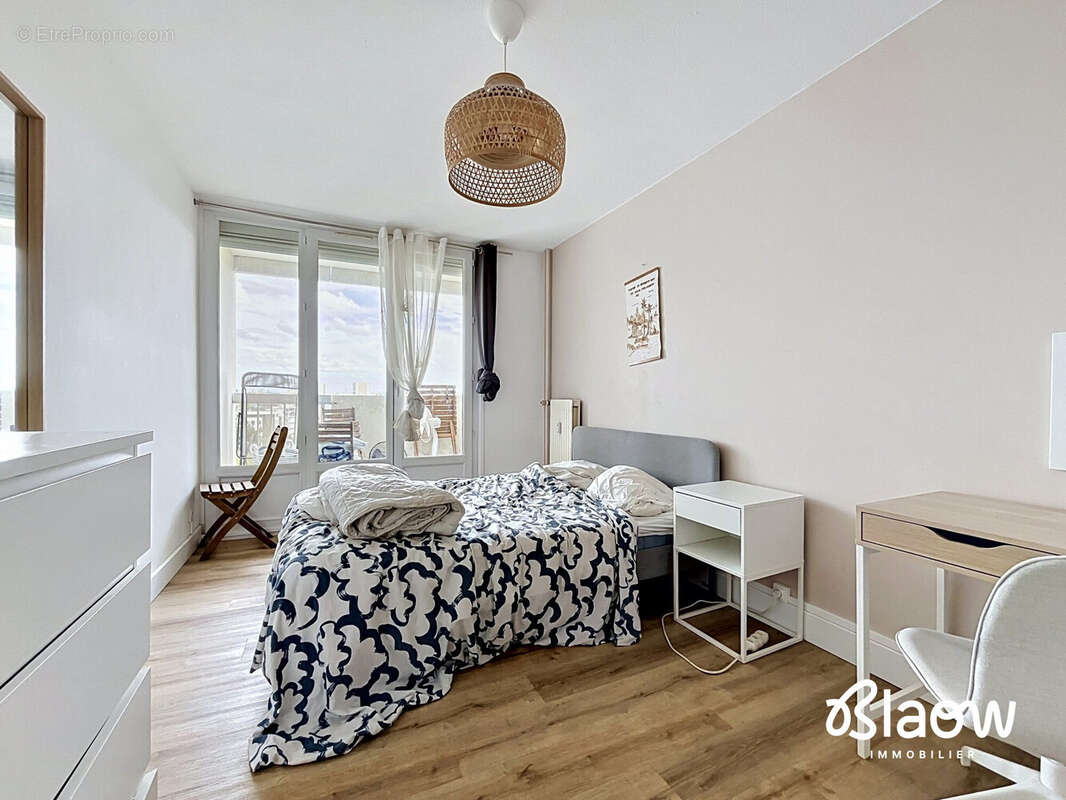 Appartement à VAULX-EN-VELIN