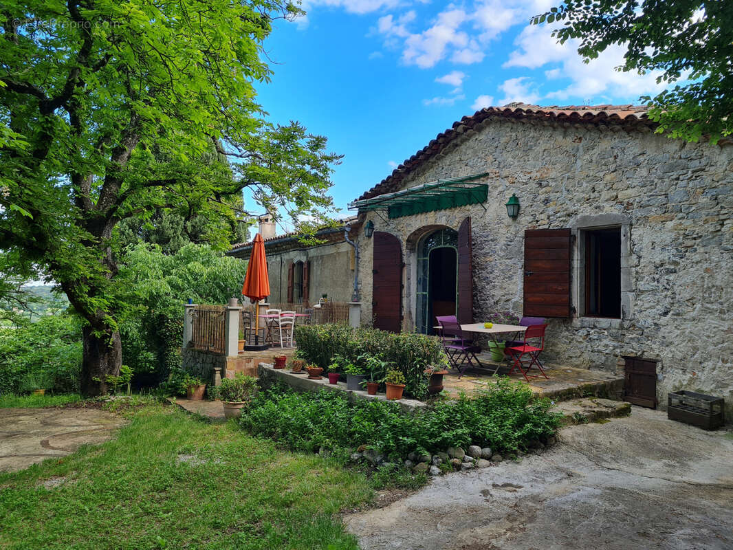 Maison à BOISSET-ET-GAUJAC