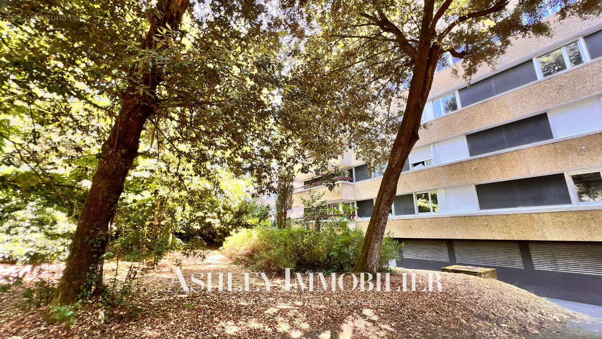 À vendre -  appartement type 2 - la rochelle quartier la genette - proche mer - photo 9