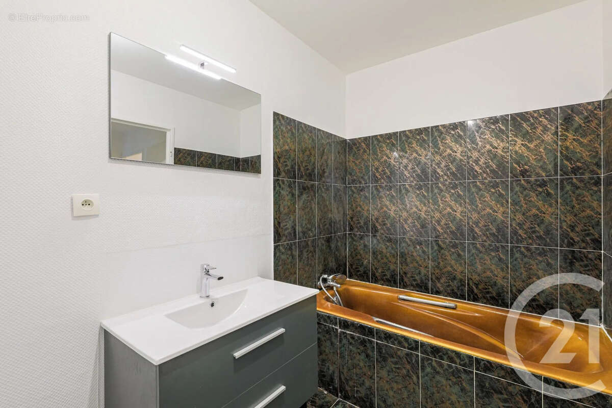 Appartement 71 m² à Grenoble  - photo 11