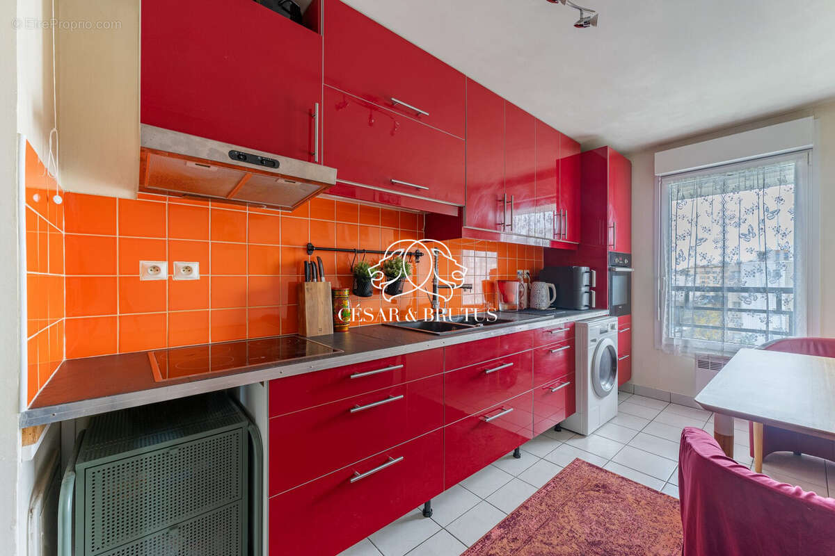 Appartement à LYON-8E