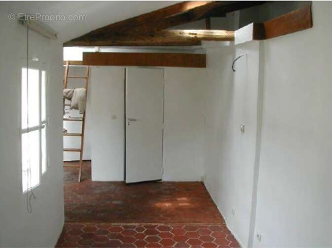Appartement à PARIS-3E