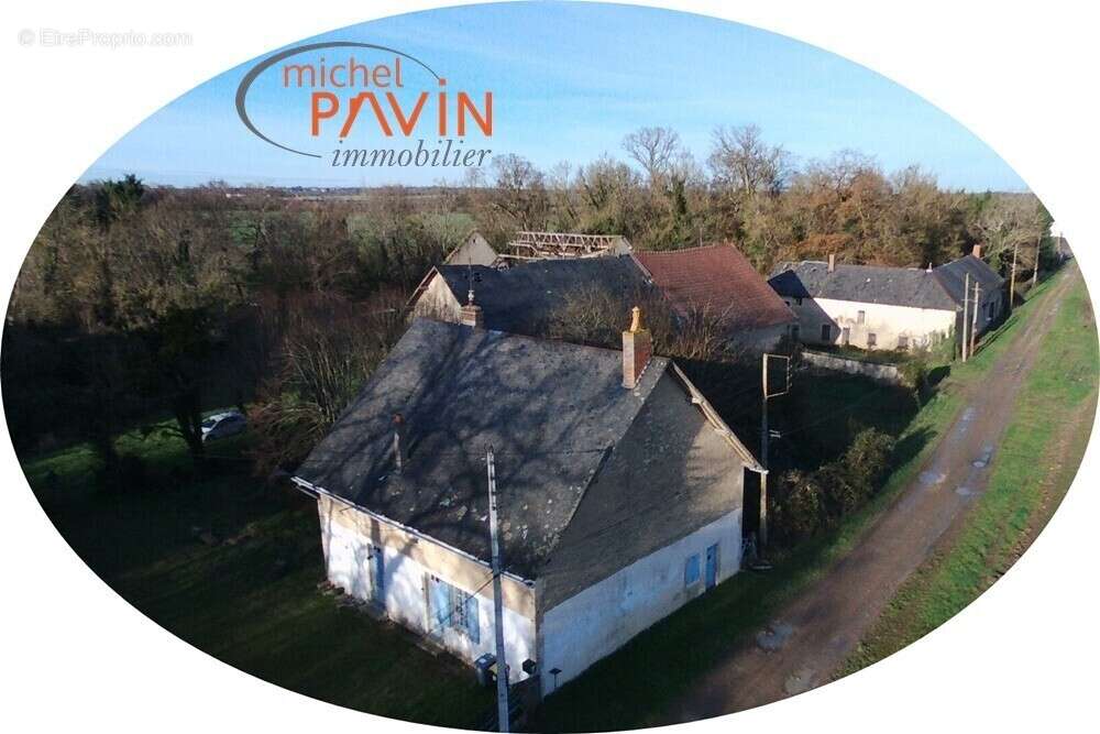 Maison à CHARLY