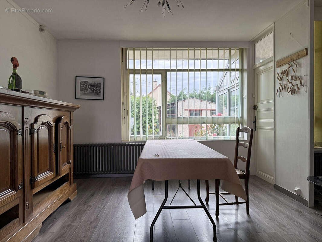 Maison à EZY-SUR-EURE