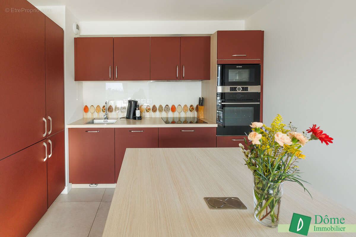 Appartement à MEYLAN