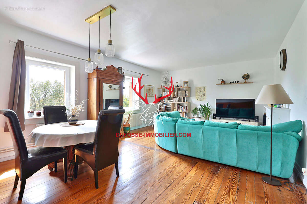 Appartement à SAINT-GENIS-LAVAL