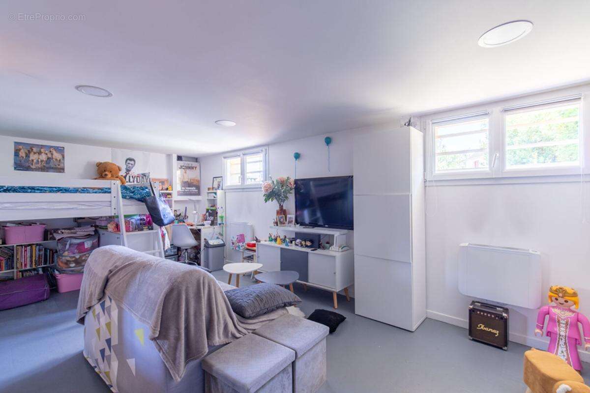 Maison à LES MUREAUX