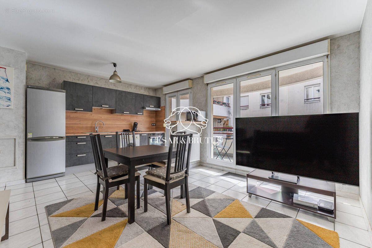 Appartement à LYON-9E