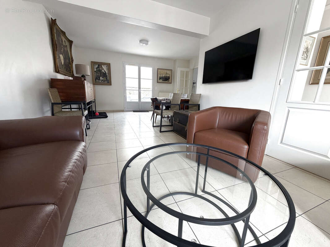 Maison à LA CHAPELLE-EN-SERVAL