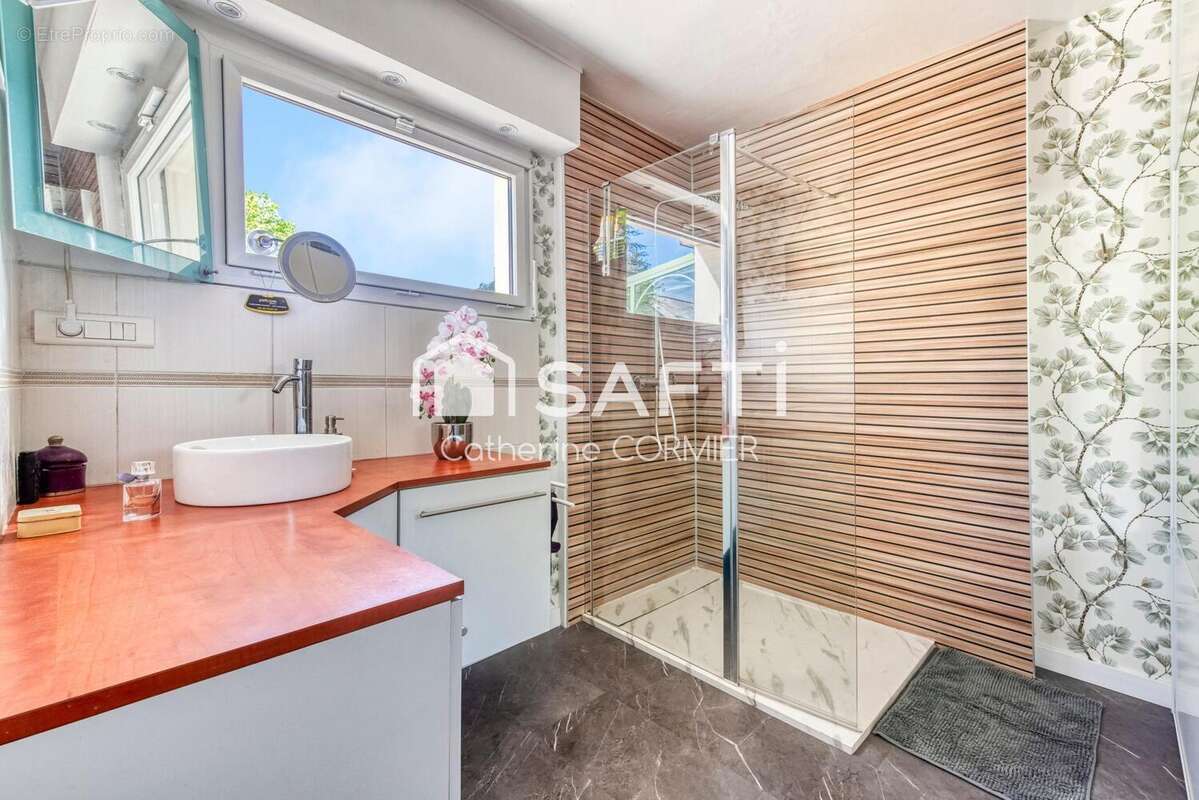 Photo 5 - Maison à AVRILLE