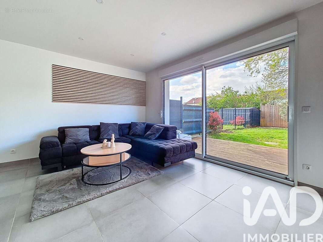 Photo 3 - Maison à VIGNEUX-SUR-SEINE