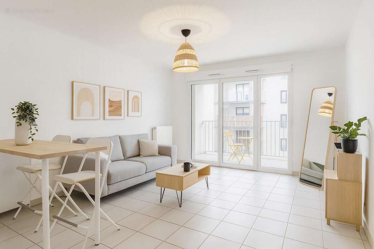   - Appartement à TOULOUSE