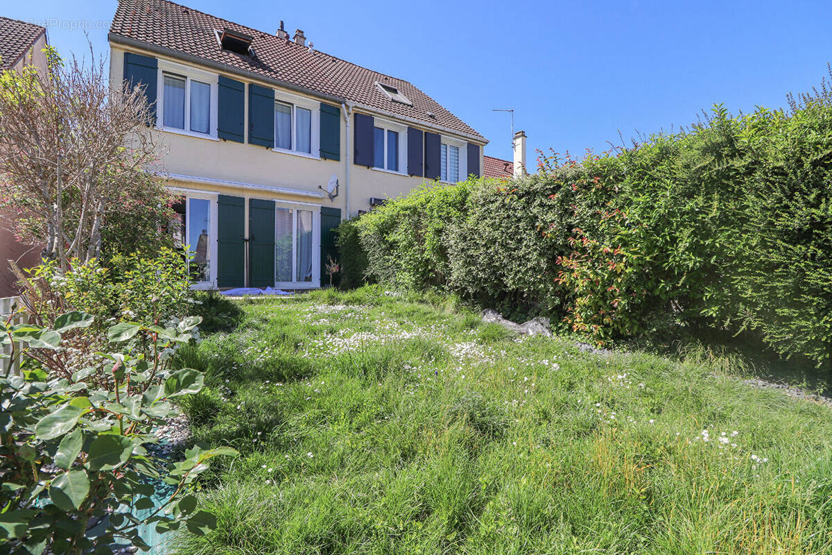 Maison à QUETIGNY