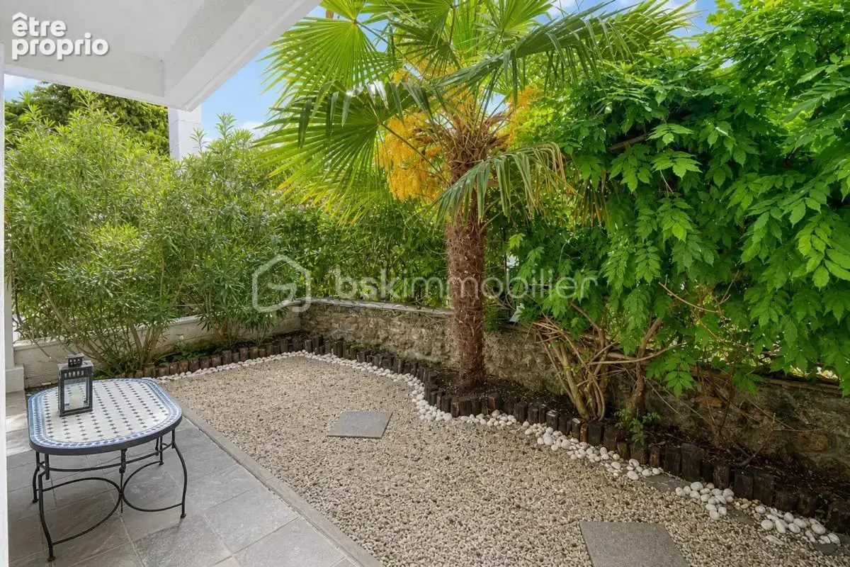 Très Beau T2 avec jardin Terrasse à 10 mn de la Gare - photo 9