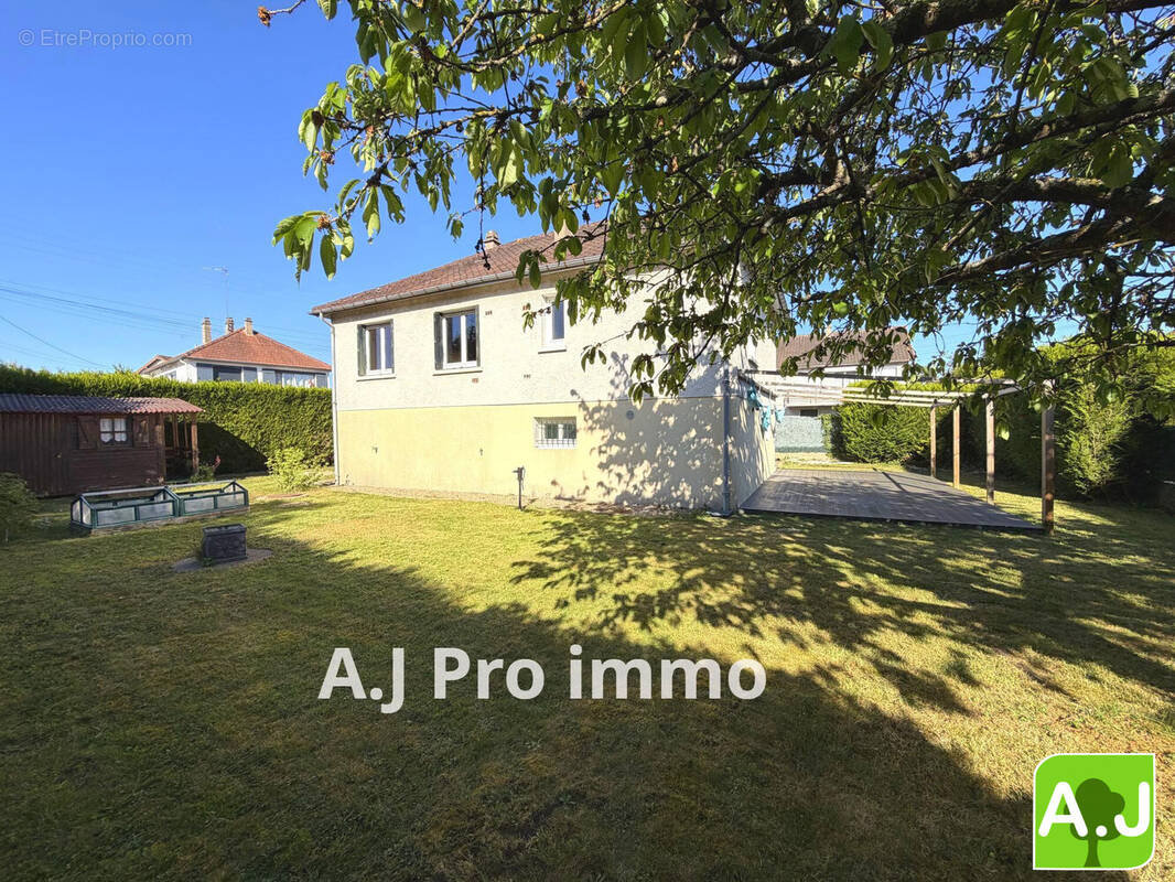 Maison à BREVAL