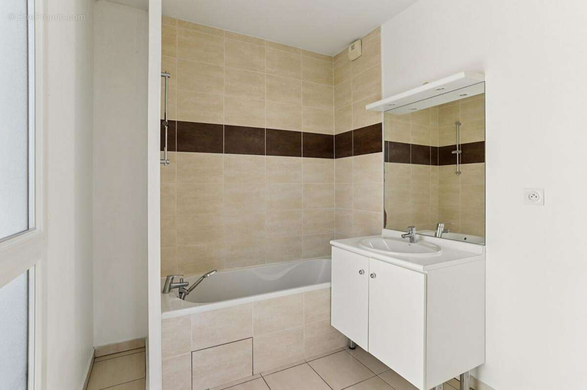 Appartement à LYON-8E