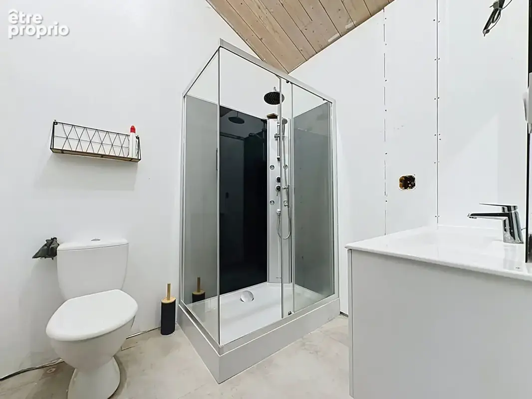 Saint-agnant - une maison de caractère de 220 m² aux beaux volumes, avec hangar et dépendances - photo 10