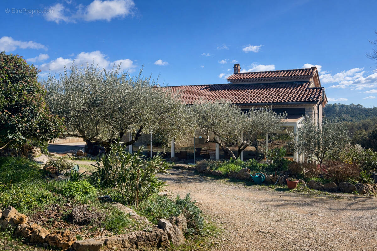 Maison à FLASSANS-SUR-ISSOLE