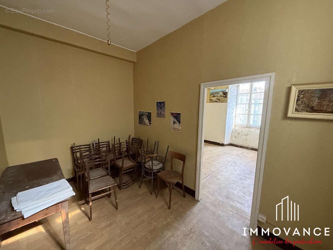 Appartement à NANT