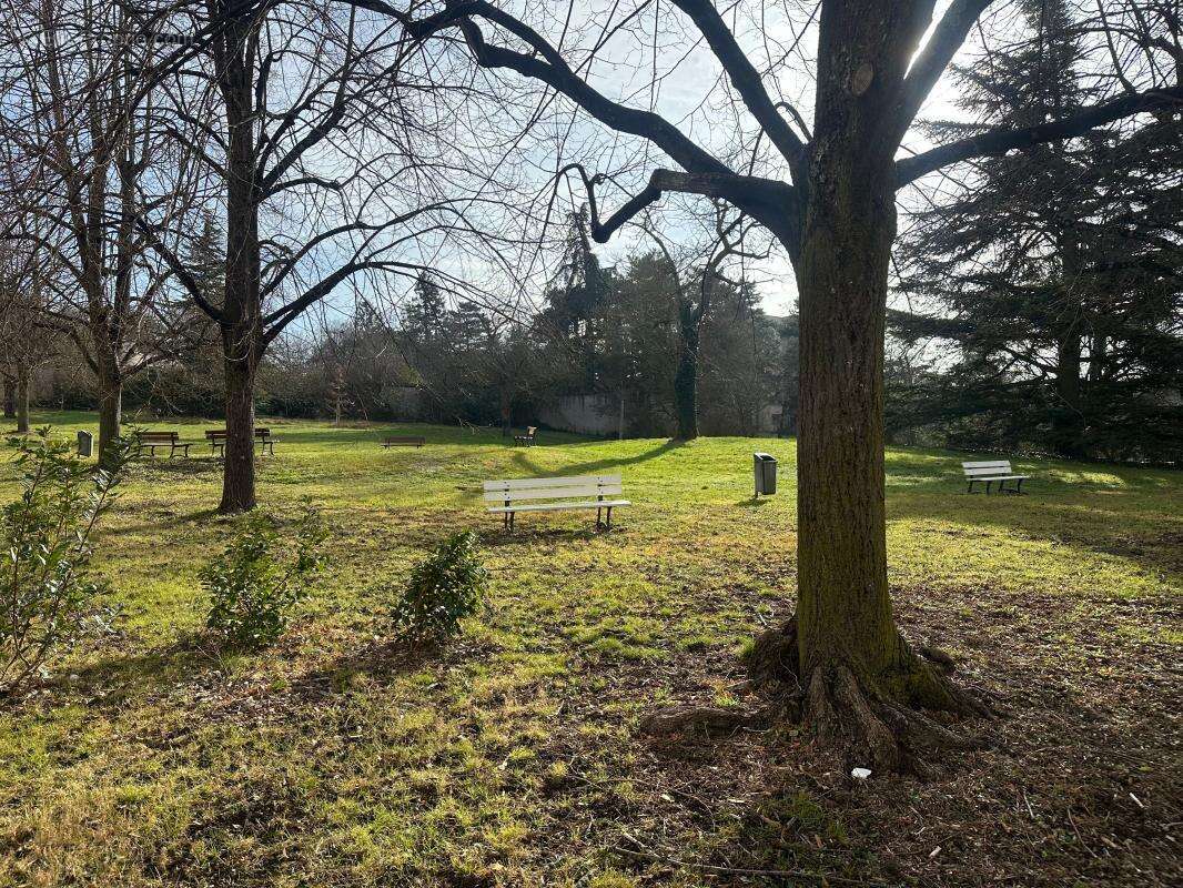 Appartement à SAINTE-FOY-LES-LYON