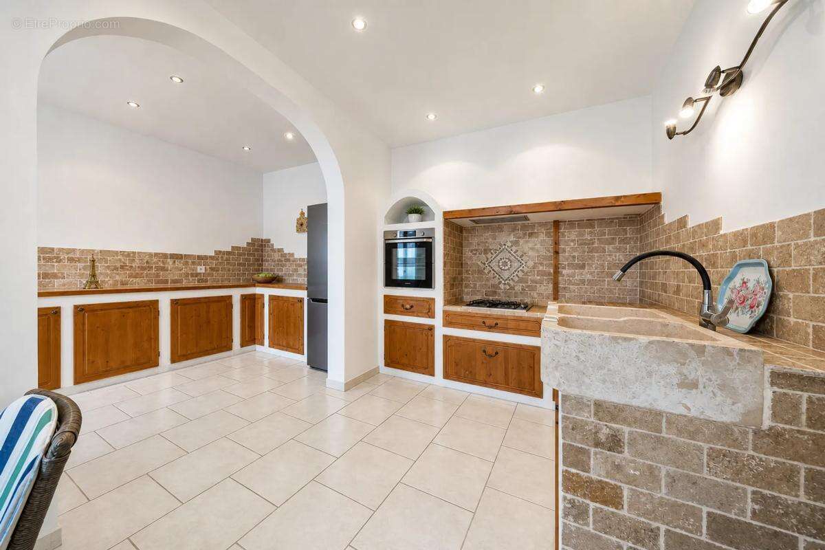Maison familiale 5 pièces de 100 m² avec 4 chambres – Fréjus - photo 12