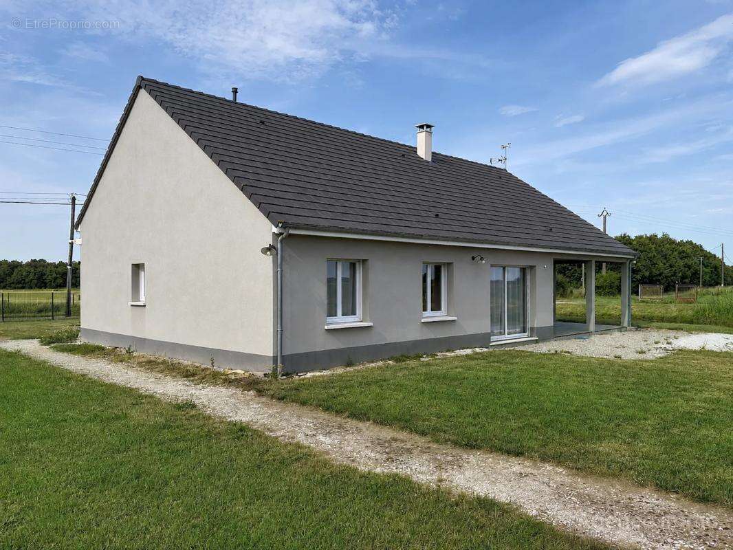 Maison récente de 5 pièces de 133 m² à Saint-Denis-de l'Hôtel - photo 20