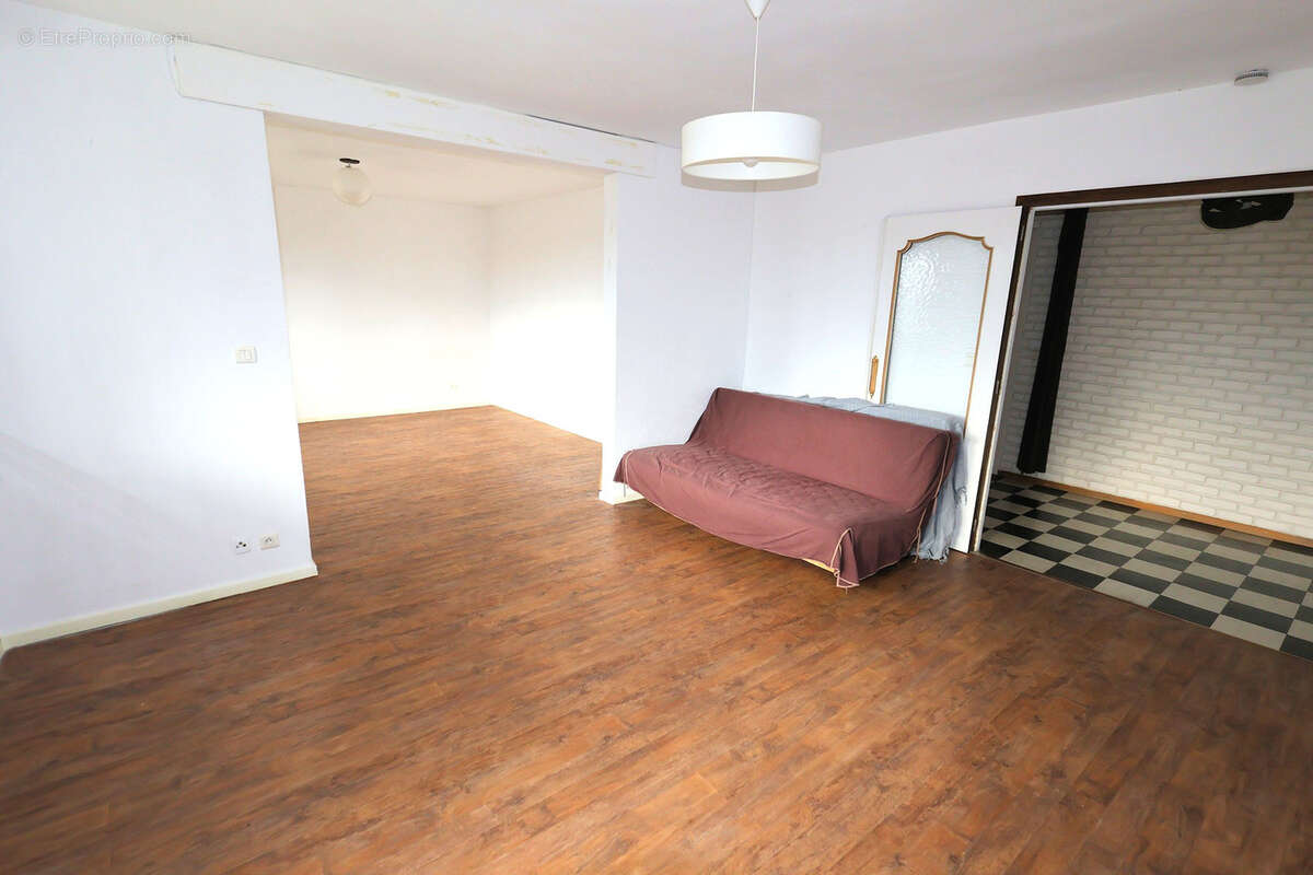 Saint-louis proche frontière appartement 5 pièces de 112 m2 avec grand balcon - photo 3