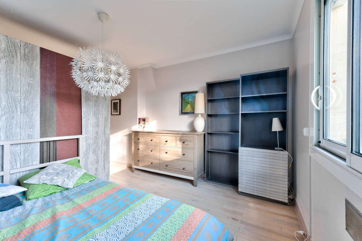 Appartement à VILLE-D&#039;AVRAY