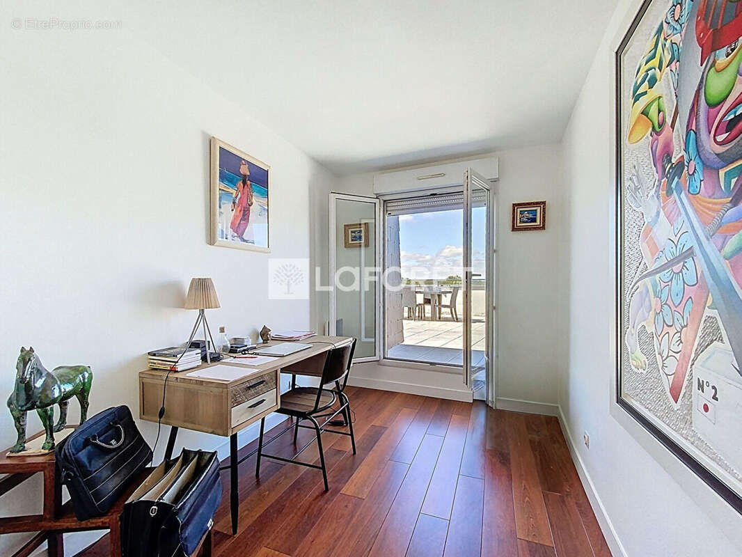 Appartement à VERNEUIL-SUR-SEINE