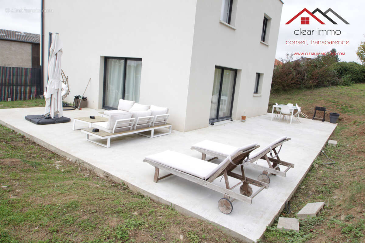Maison à ORNY