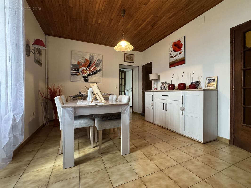 Maison à SAINT-BARTHELEMY-D'AGENAIS