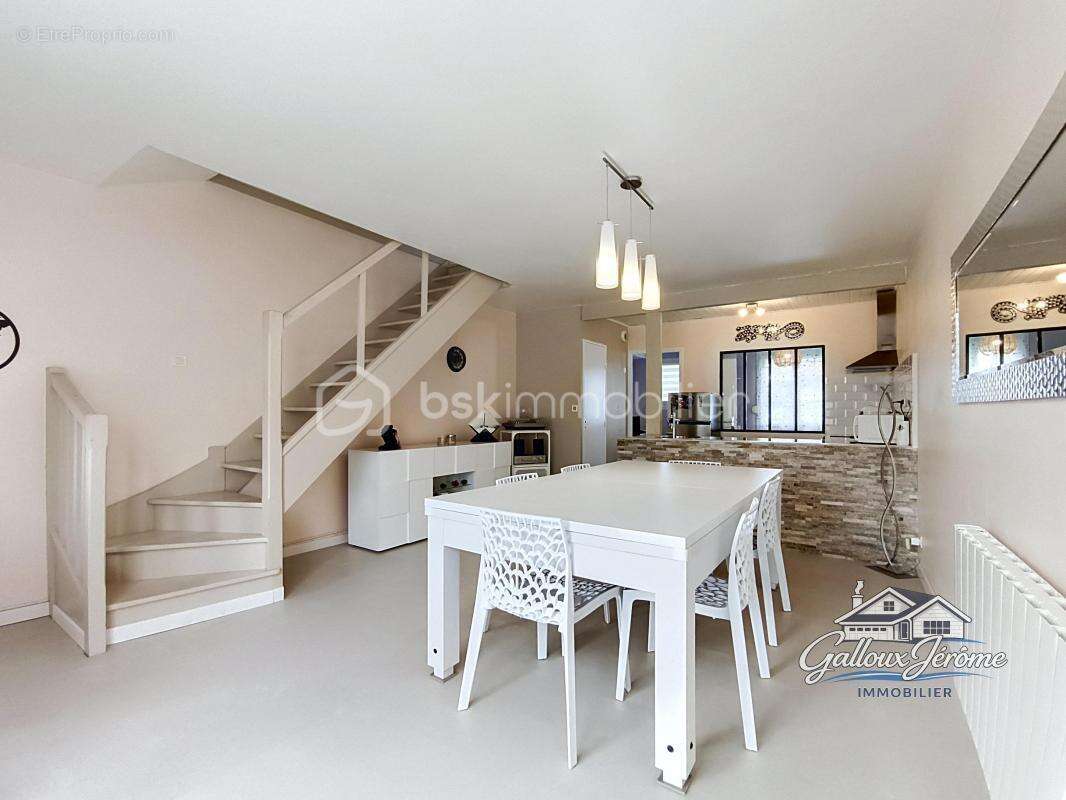 Maison à DAMMARTIN-EN-GOELE