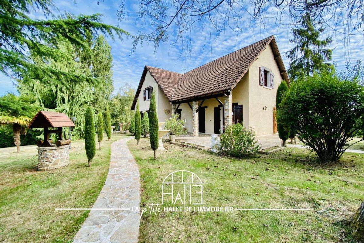 Maison à VERNEUIL-SUR-VIENNE