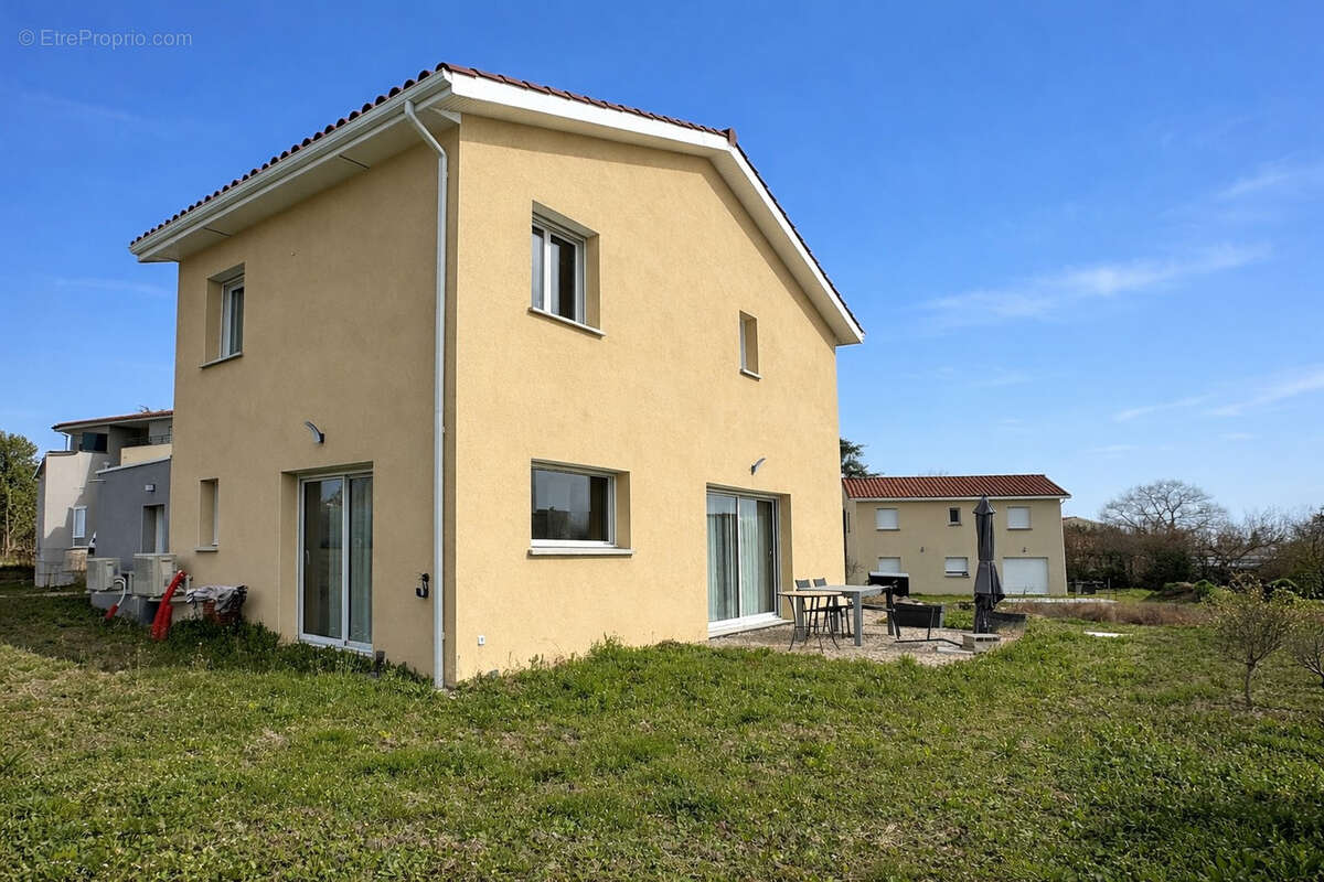 Maison à BRINDAS