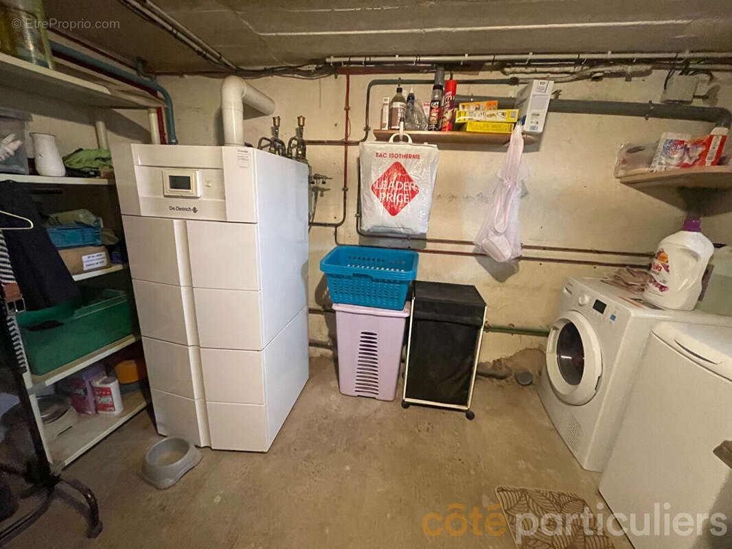 Maison à CHEZAL-BENOIT