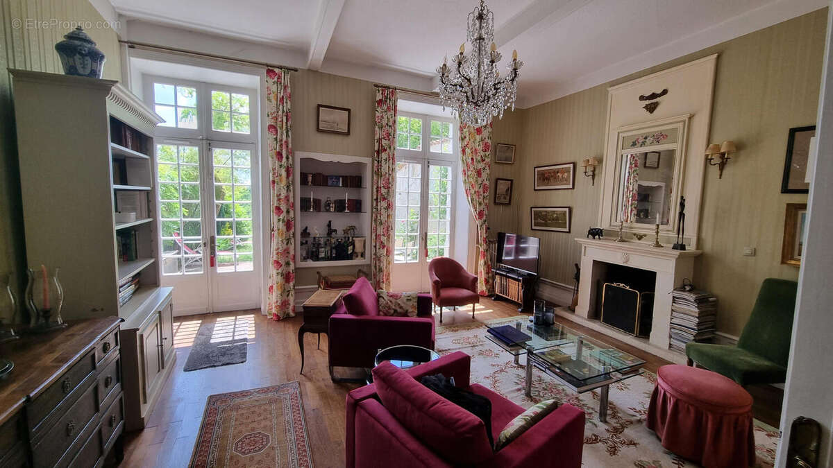 20230516_140734 - Maison à NONTRON