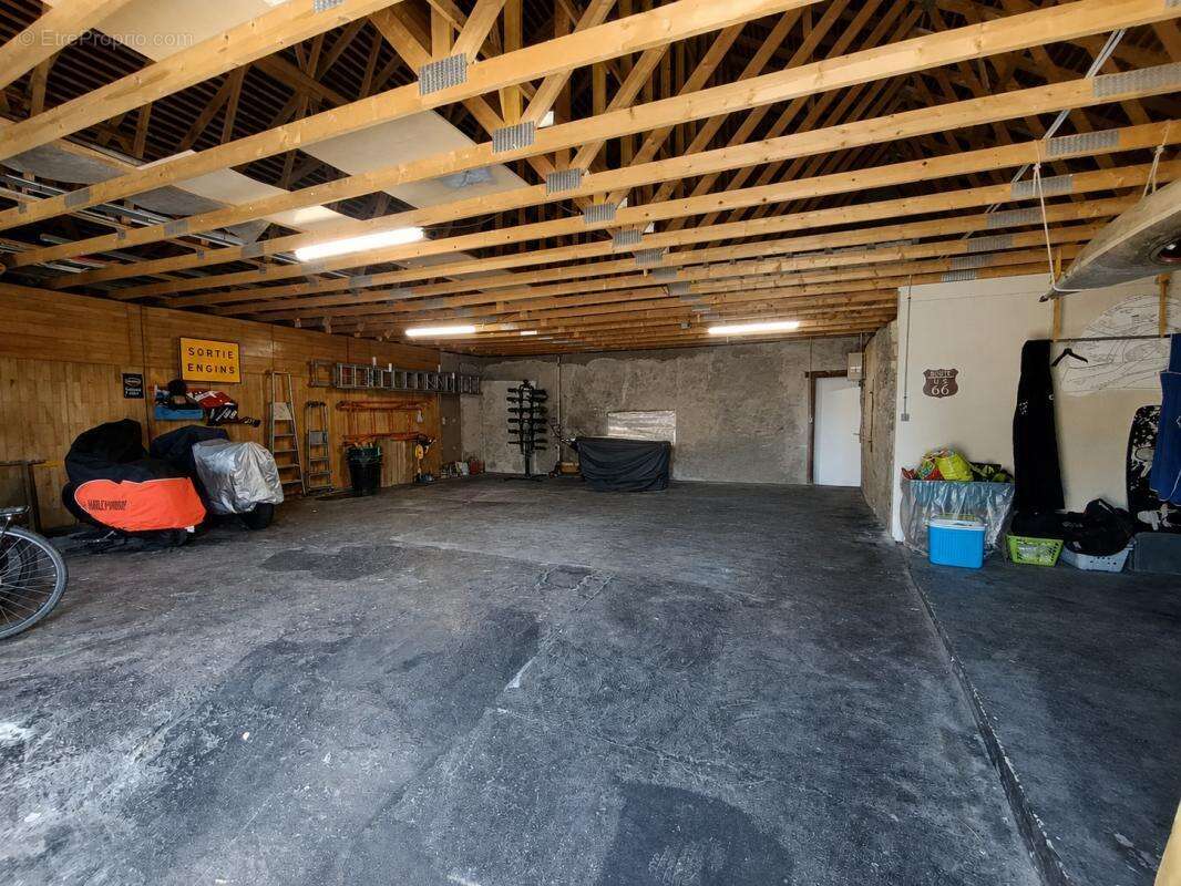 Grande maison de village sans travaux, garage et terrain - photo 15