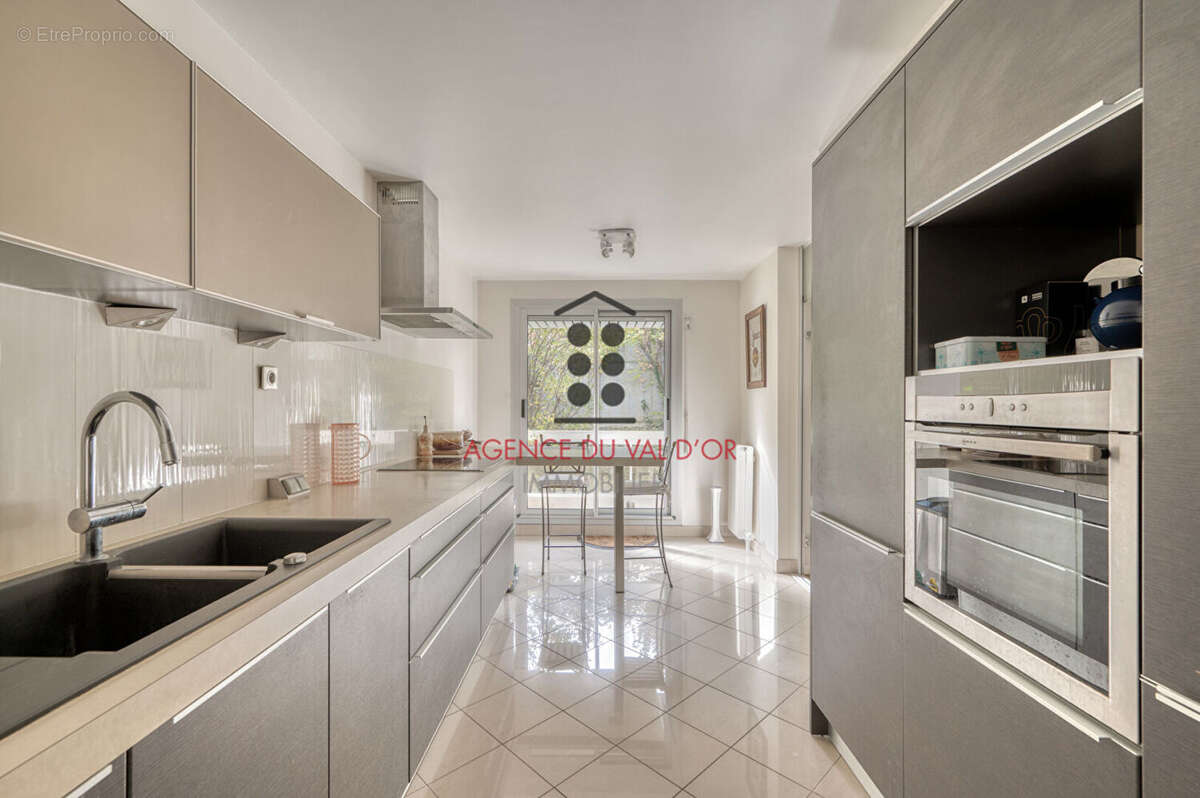 Appartement à BOUGIVAL