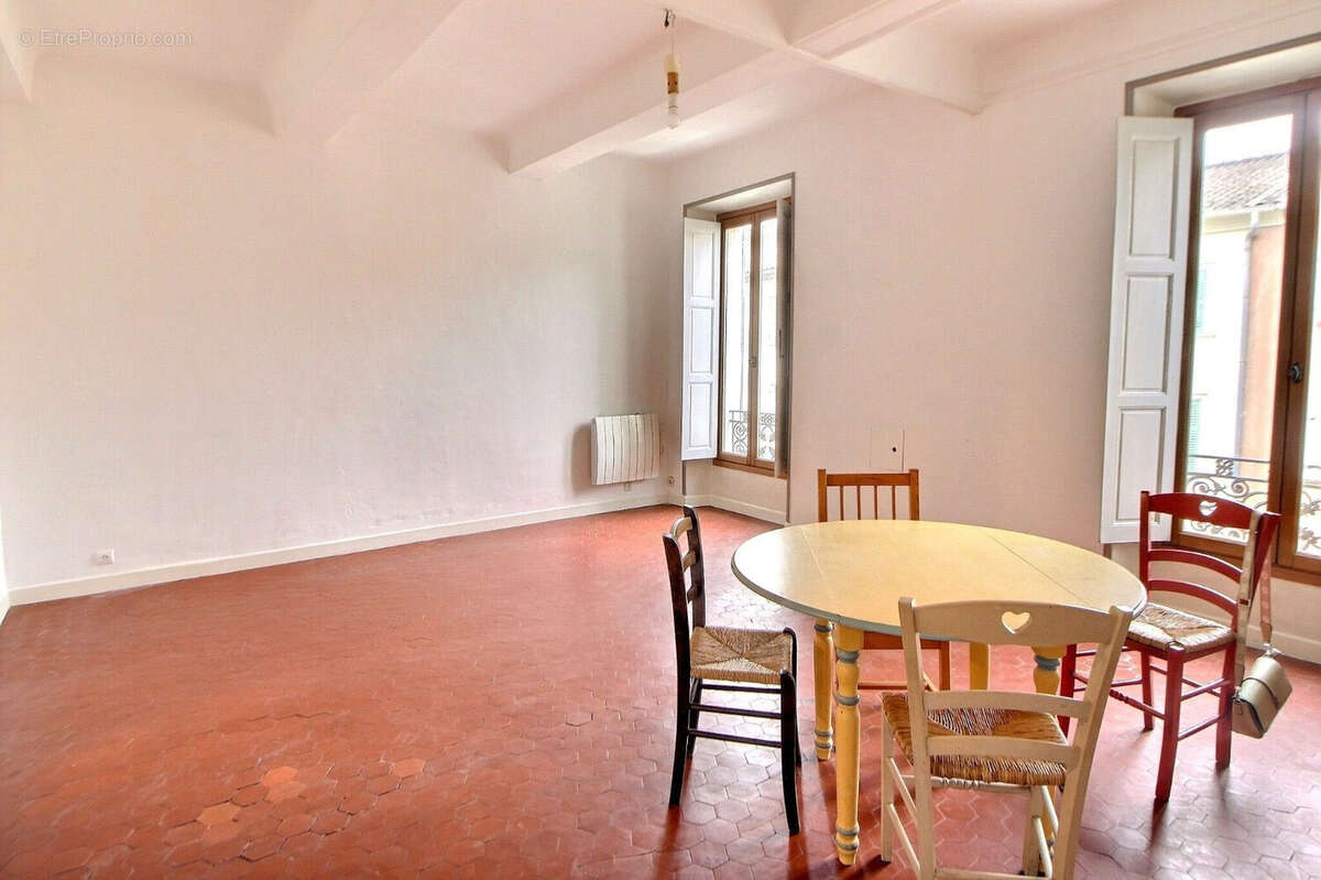 Maison 140 m² à Gonfaron  - photo 2