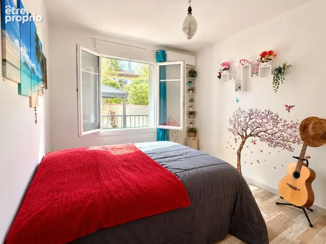 À Vendre un F3 en Rez de jardin avec stationnement privé - photo 3