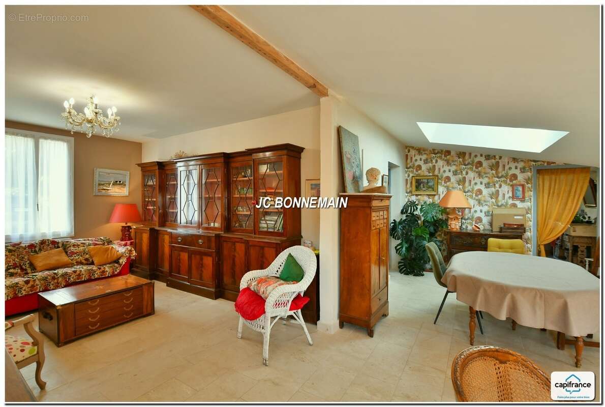 Maison à vendre - Plain Pied - Jardin - Garage - 105 m² - 3 pièces LA TREMBLADE (17) - photo 7