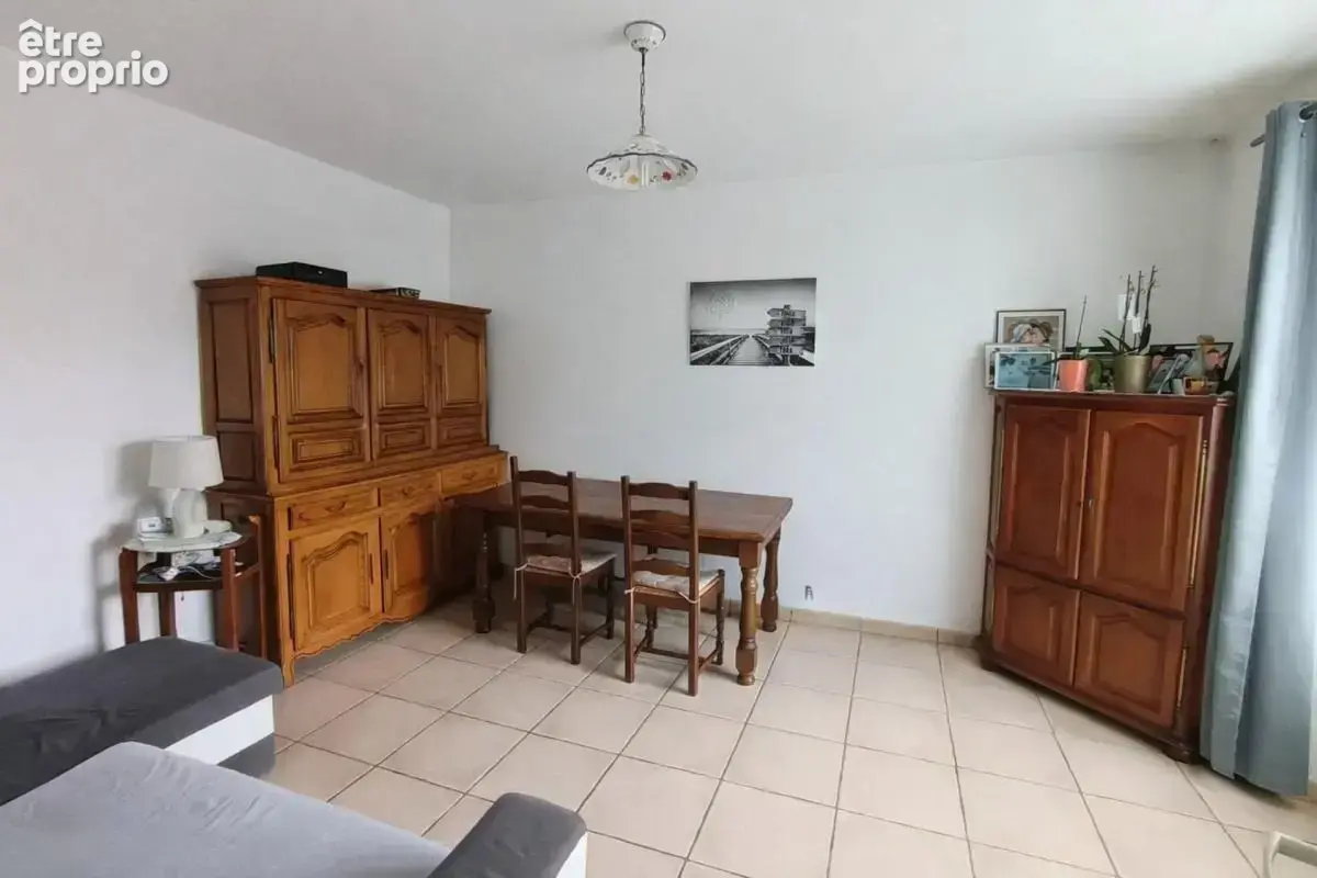 Maison à vendre 8 pièces MONTLIEU LA GARDE (17) - photo 3