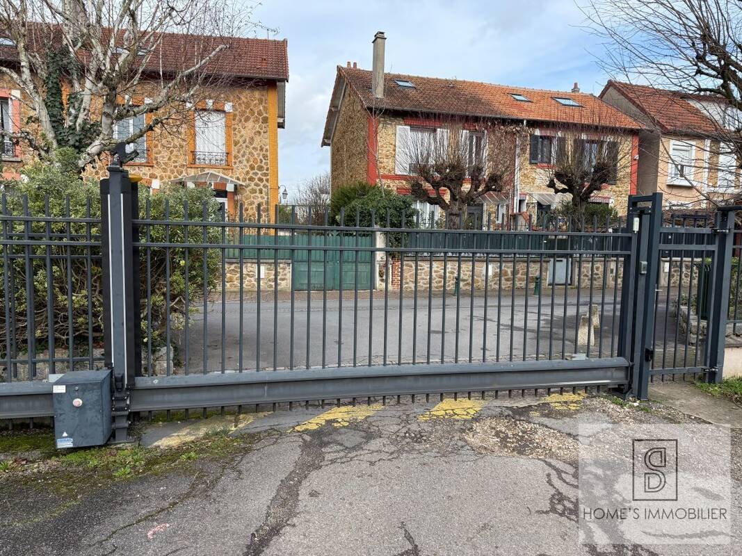 Parking à LE RAINCY