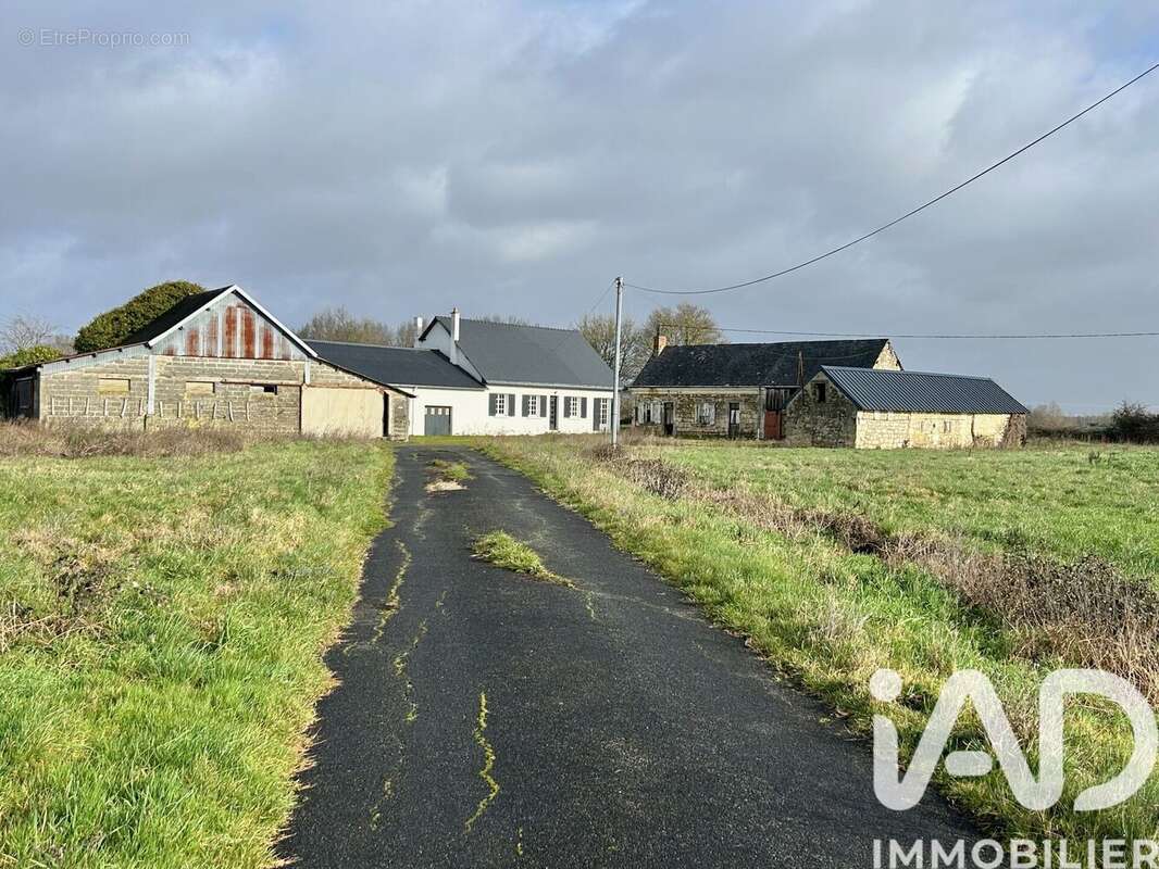 Photo 2 - Maison à VERNOIL