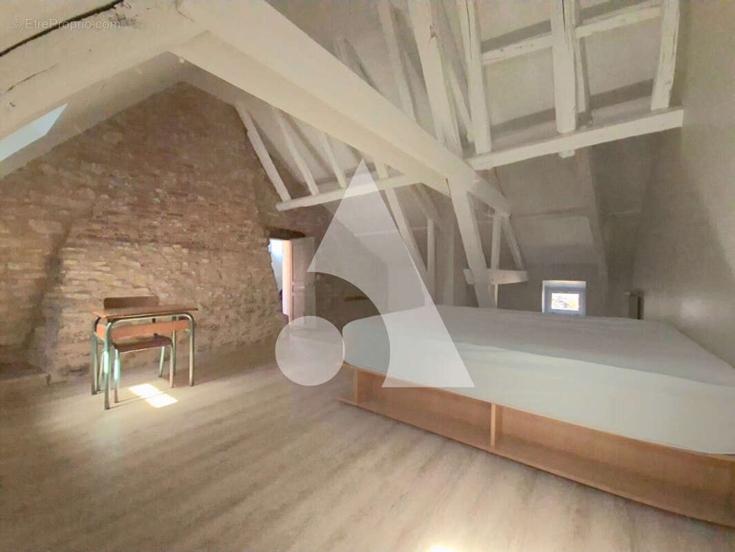 Maison Traditionnelle de caractère, 214m², 8 pièces, 5 chambres. - photo 8