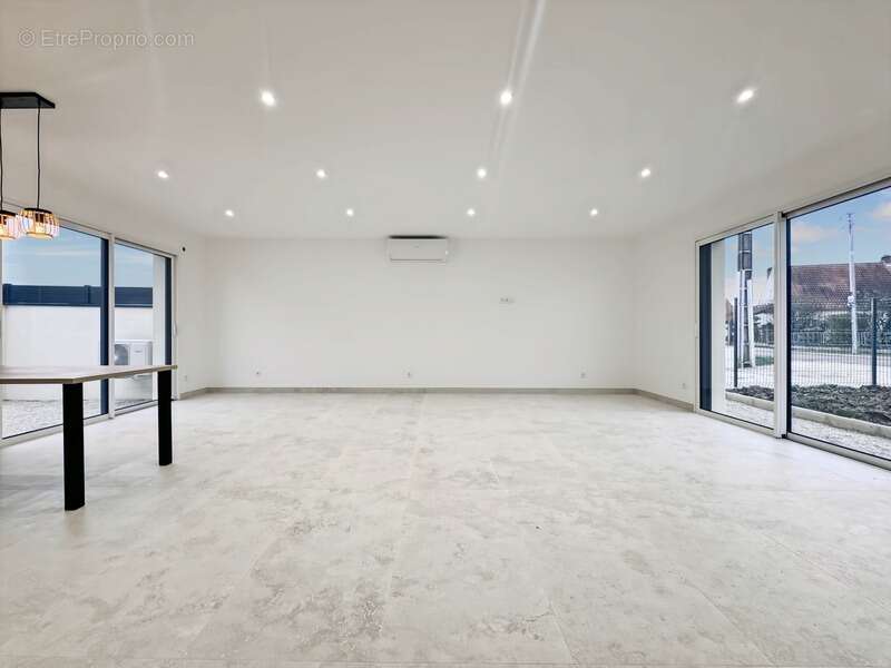 Maison à REMILLY-SUR-TILLE