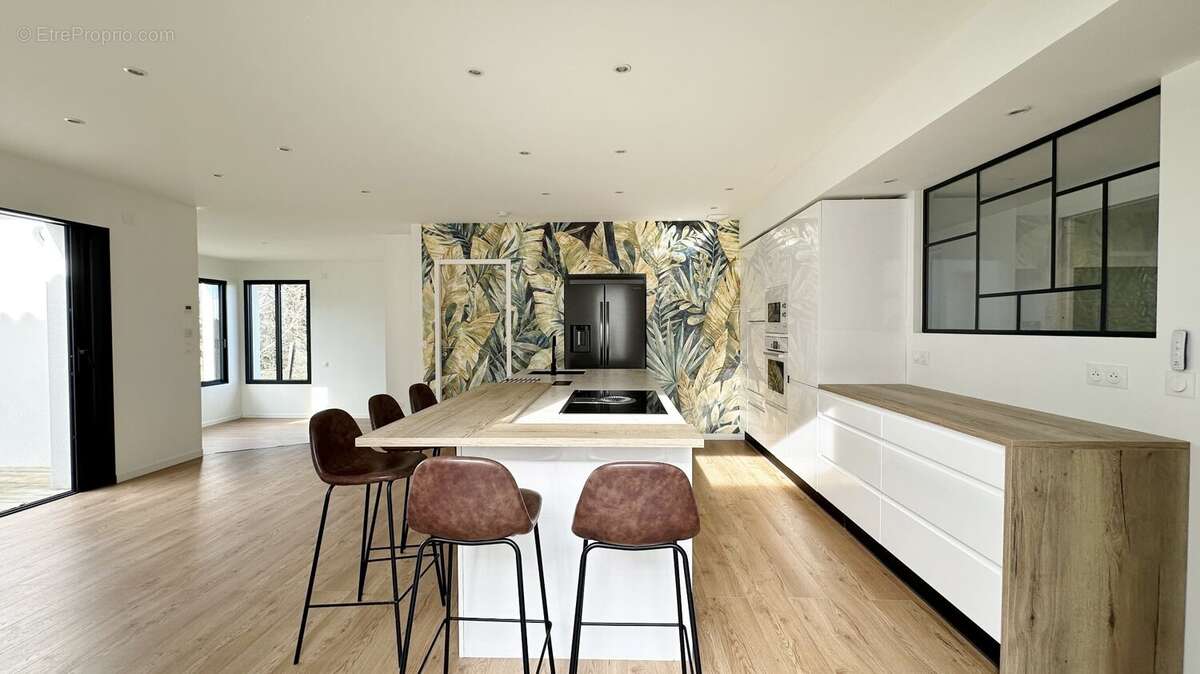 Maison à SAINT-MARTIN-DE-SEIGNANX