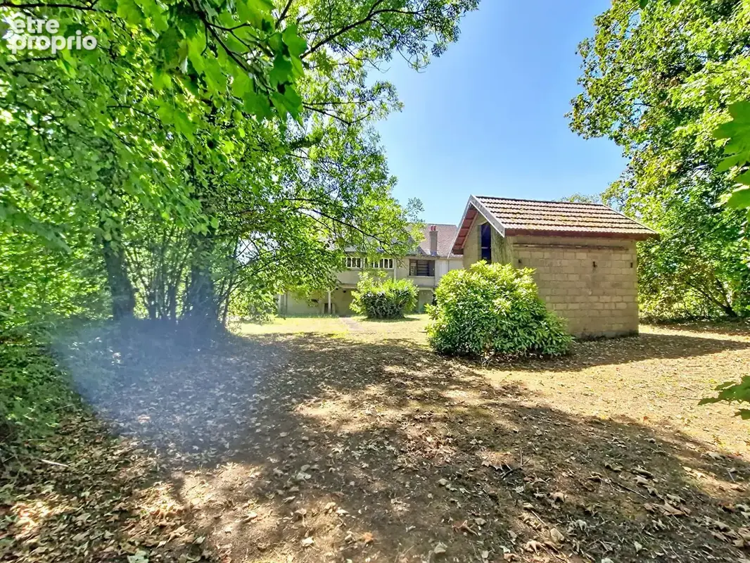 Propriété Arc Les Gray - photo 9