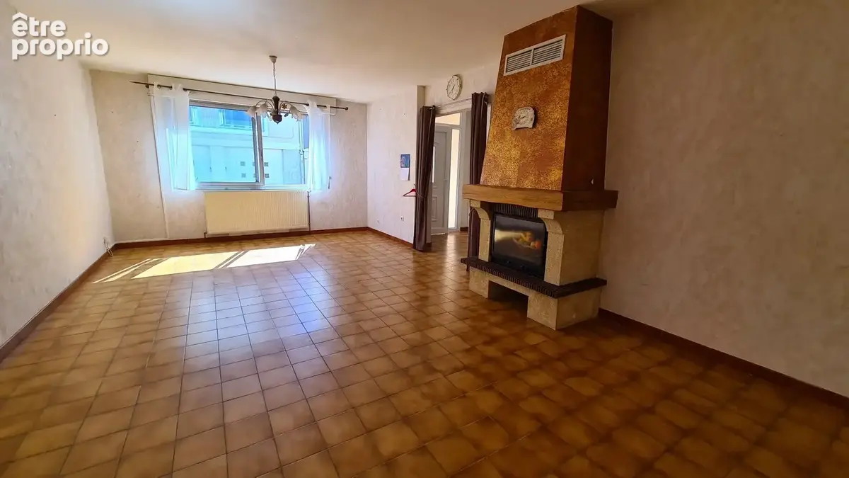 A vendre à Vichy Maison 3 pièces de plain-pied avec sous-sol et garage. - photo 4